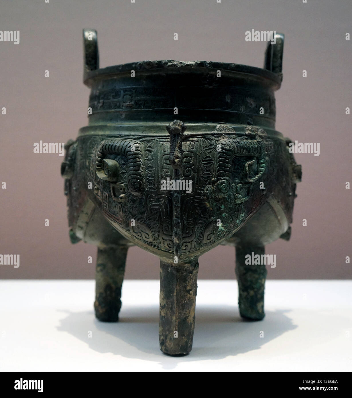 Ding Cooking Vessel with Taotie design, China, Bronze, Shang dynasty, 13th to 11th century BC Stock Photo