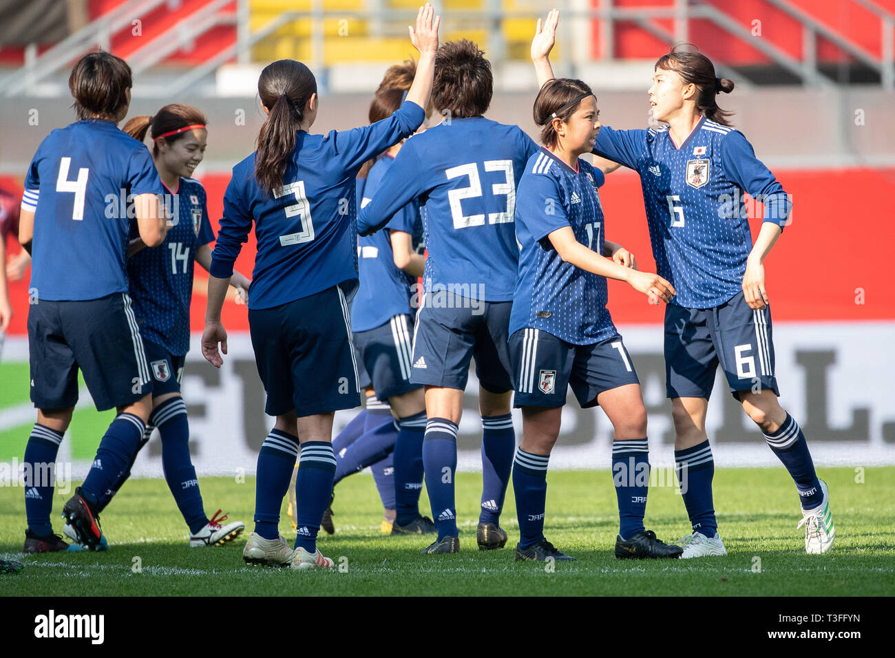 Paderborn, Germany. 09th Apr, 2019. Football, women: International matches, Germany - Japan in the Benteler Arena. Players of Japan are happy about the goal to 0:1. Credit: Sebastian Gollnow/dpa/Alamy Live News Stock Photo