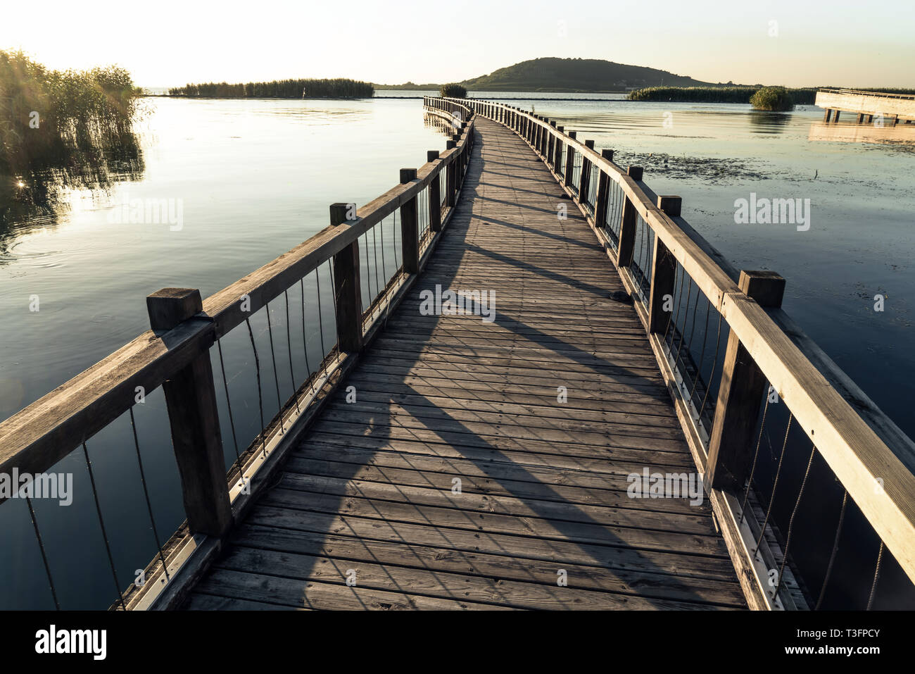 Wooden trestle hi-res stock photography and images - Alamy