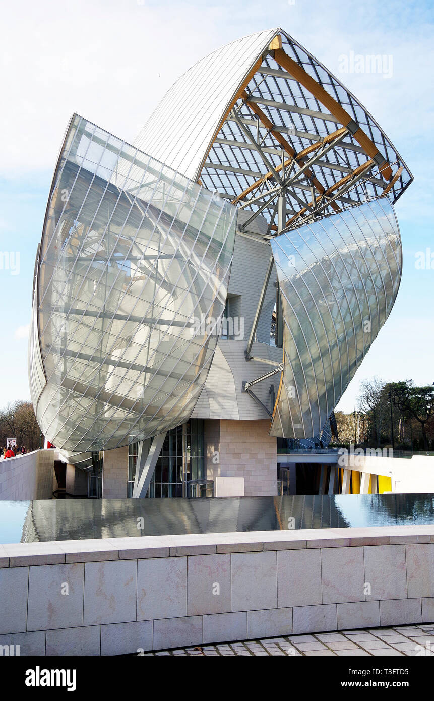 Gallery complex for the Louis Vuitton Corporate Foundation, in the Bois de Boulogne, Paris ...