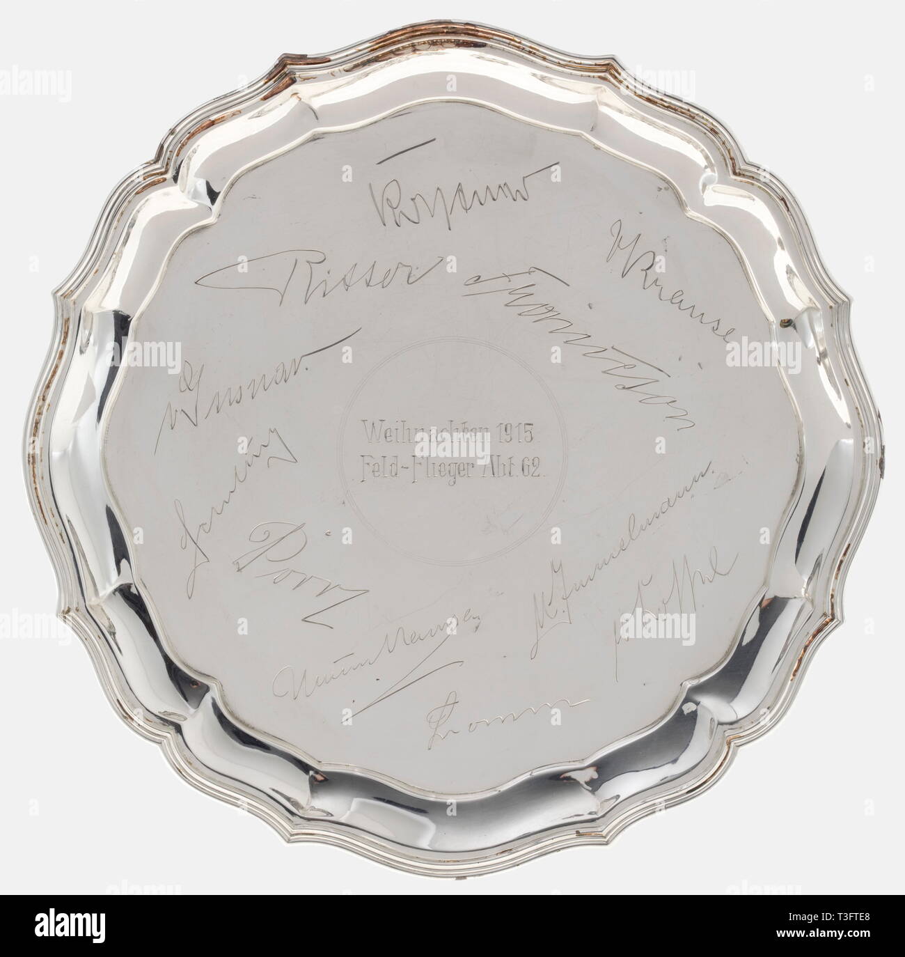 Captain Oswald Boelcke (1891 - 1916), a silver plate, a Christmas present, from his comrades of the FFA 62 in 1915 Silver with a scalloped rim bearing the dedication inscription on the bottom, 'Weihnachten 1915. Feld-Flieger Abt. 62' (Christmas 1915 Field Aviation Unit 62) with eleven signatures, including the flight commander, Captain Kastner, Max Immelmann, von Krause, von Gürner, Ritter, Frome, Schilling, Monnington(?), and Dörr. By the time of his death on 28 October 1916, Oswald Boelcke was the highest scoring ace in the world with 40 confir, Additional-Rights-Clearance-Info-Not-Available Stock Photo