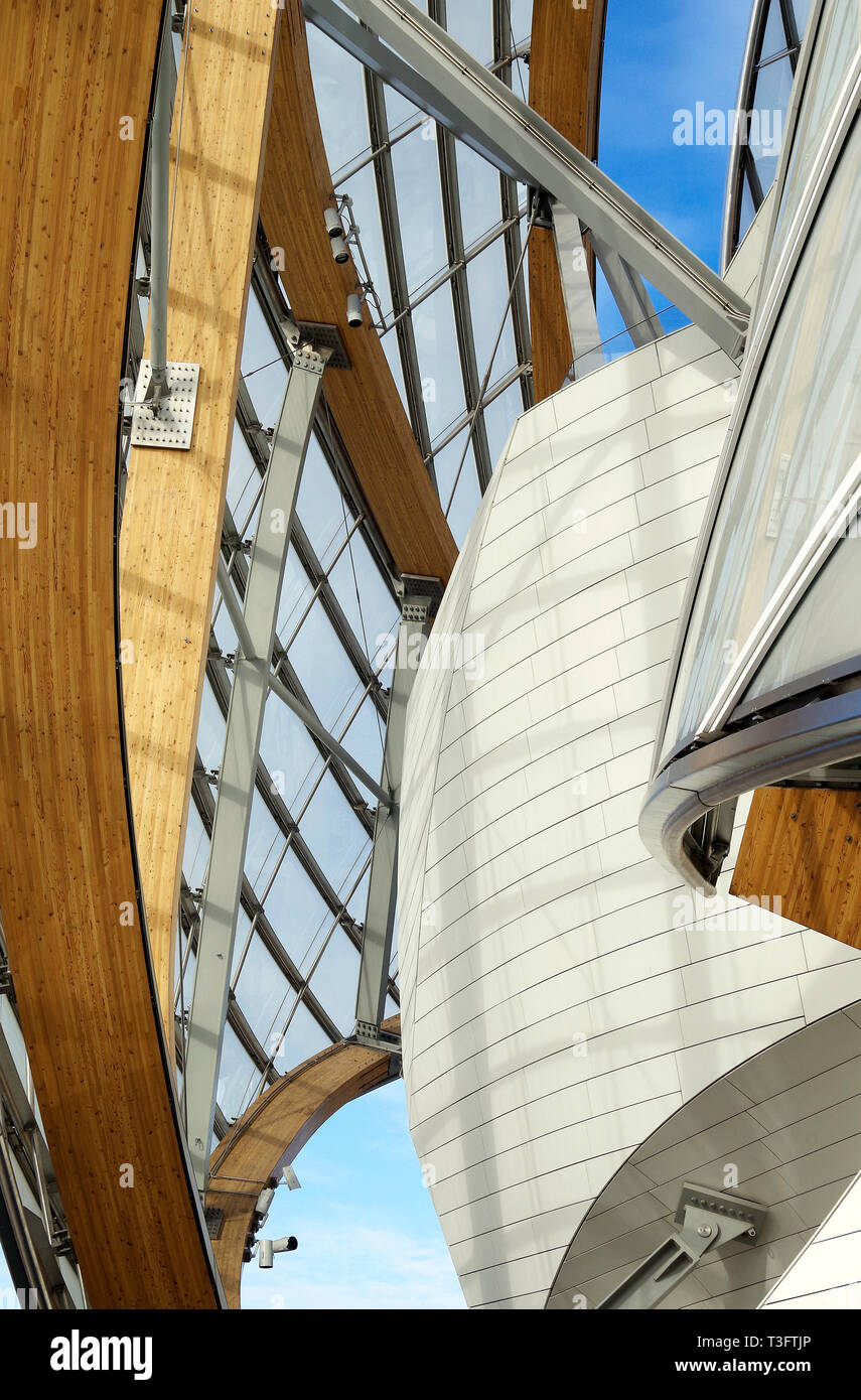 Museum Of Contemporary Art Of The Louis Vuitton Foundation Created By The  American Architect Frank Gehry, The Building Is Located Porte Maillot At  The Entrance Of The Bois De Boulogne. Stock Photo