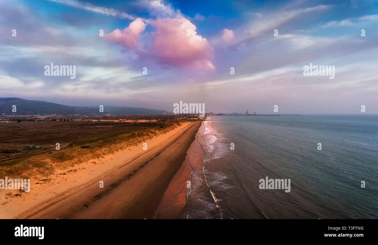 Dusk at Aberavon beach in Port Talbot Stock Photo