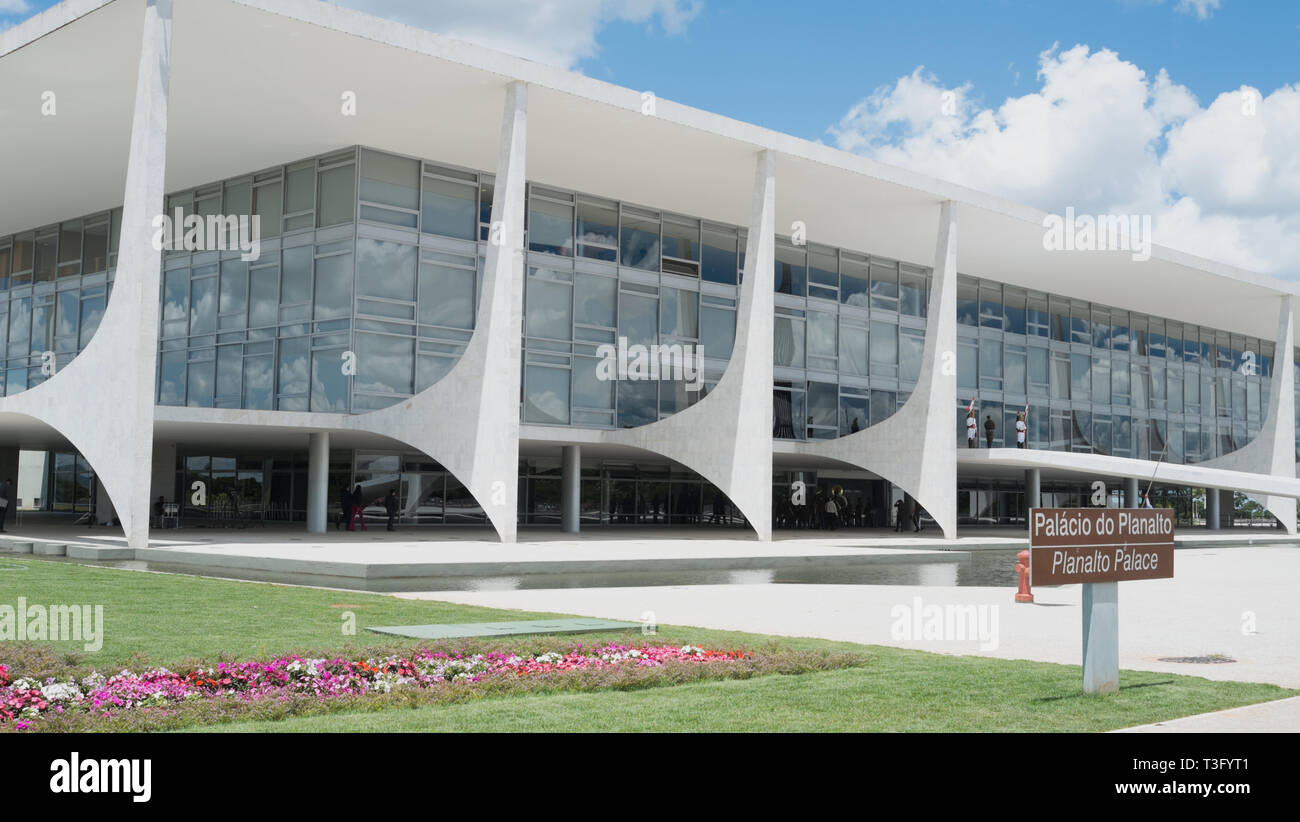 Planalto Presidential Palace, Brasilia Stock Photo Alamy
