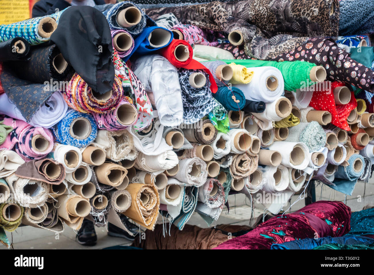 Cloth Stall High Resolution Stock Photography And Images Alamy