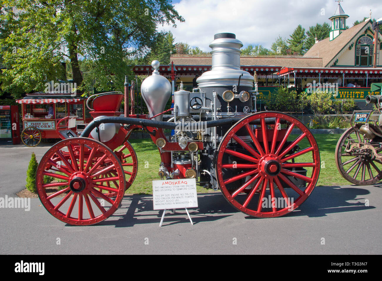Antique steam fire engine at Clark's Trading Post, Lincoln, NH Stock Photo  - Alamy