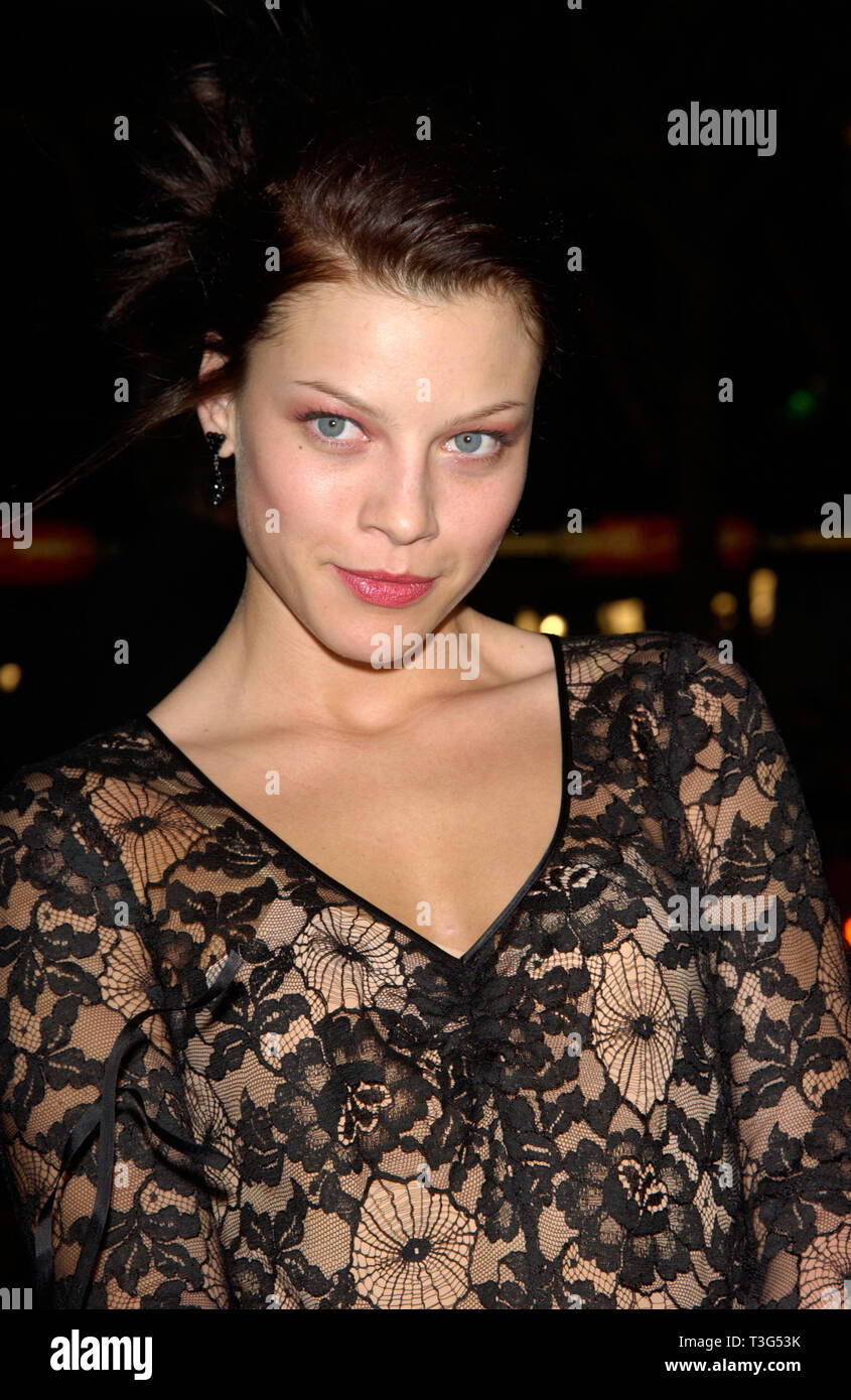 Los Angeles Ca January 23 2002 Actress Lauren German At The Hollywood Premiere Of Her New 
