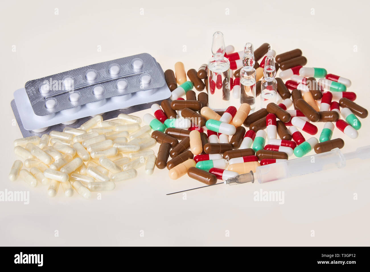 Ampoule Ampoules Stock Photos & Ampoule Ampoules Stock Images Alamy