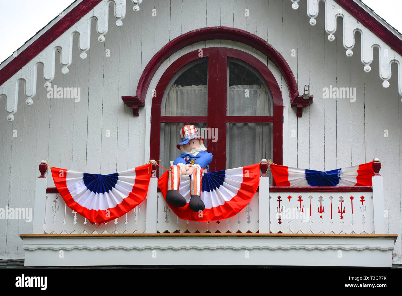 Carpenter Gothic Cottages With Victorian Style Gingerbread Trim