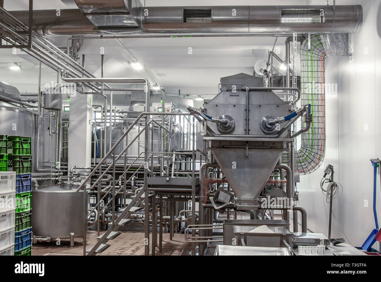 Installation Apparatus For Packaging Ready Made Cottage Cheese In