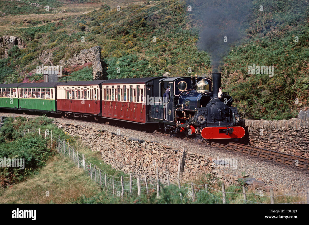 Steam Linda approaching Campbell's Platform on the