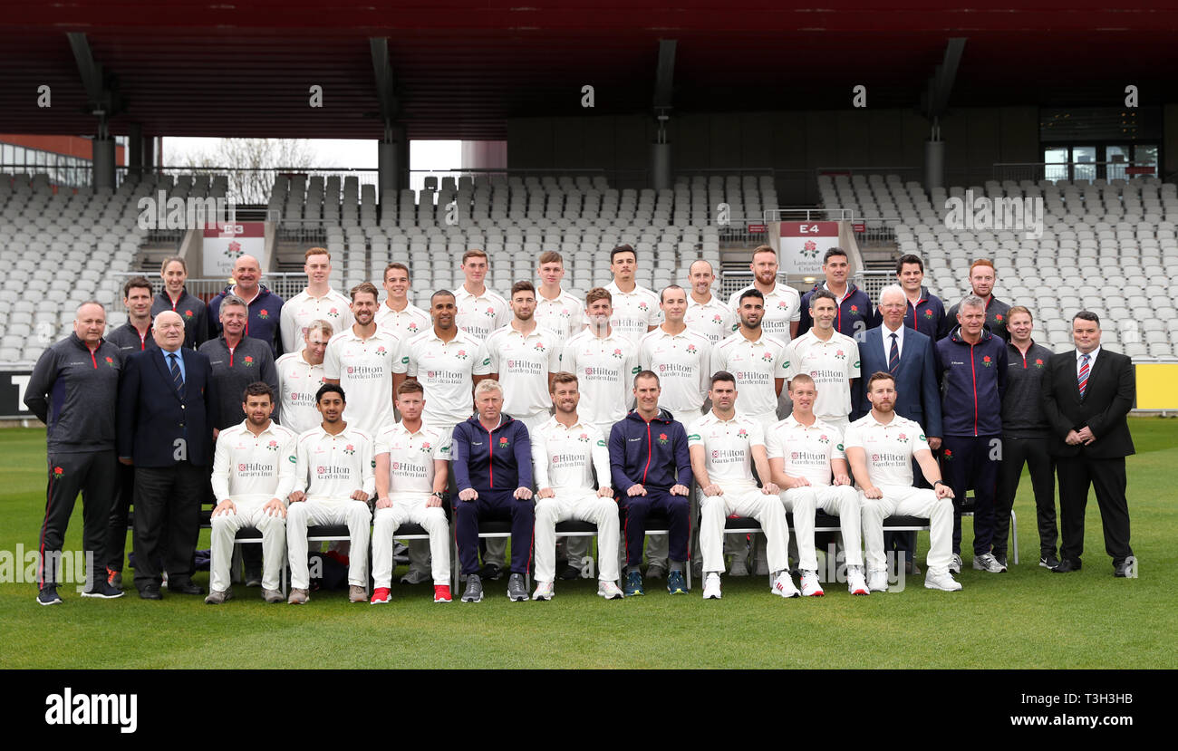 Lancashire's (back row, left-right) Brooke Guest, George Lavelle, George Balderson, Jack Morley, Rob Jones, Josh Bohannon and Danny Lamb (middle row, left-right) Matt Parkinson, Tom Bailey, Liam Hurt, Richard Gleeson, Toby Lester, Tom Hartely, Saqib Mahmood and Graham Onions (front row left-right) Stephen Parry, Haseeb Hameed, Alex Davies, Coach Glen Chapple, Steven Croft assistant coach Mark Chilton, Keaton Jennings, James Anderson and Dane Vilas during the media day at the Emirates Old Trafford, Manchester. Stock Photo