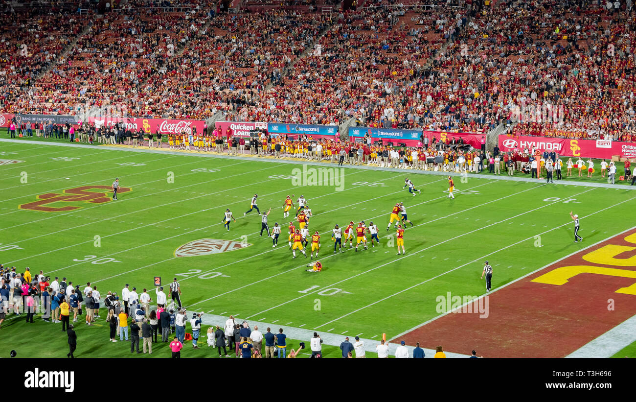 Los Angeles, MAR 26 Night view of USC football competition on MAR 26, 2016 at Los Angeles