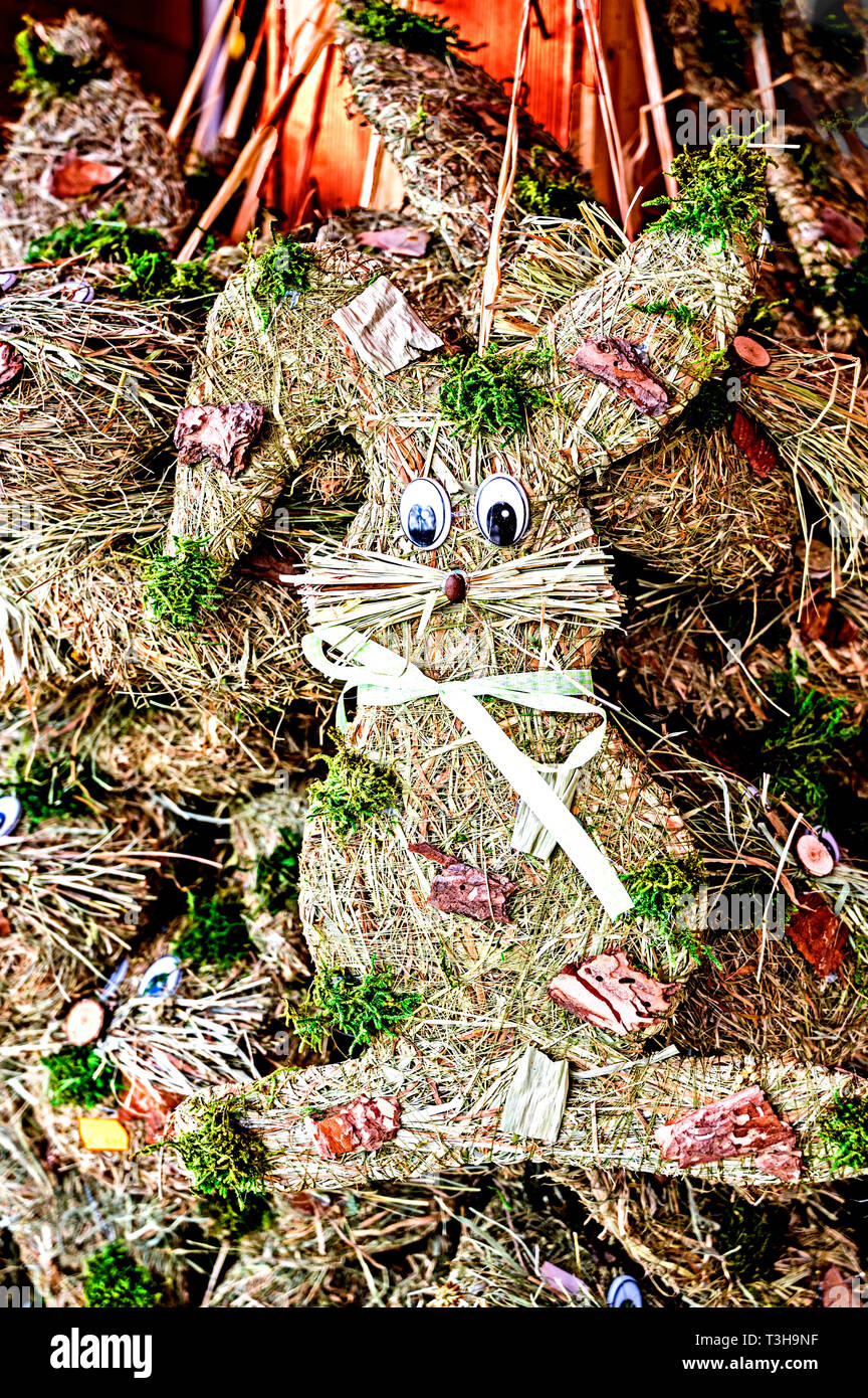 Osterhasen aus Gras; easter bunnies made of grass Stock Photo