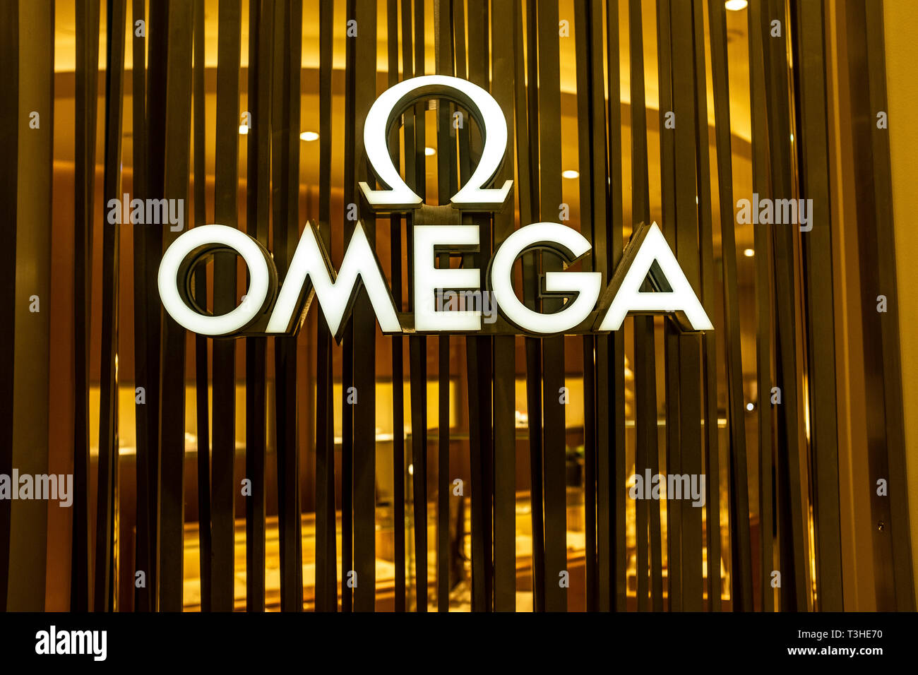 WA17094-00...WASHINGTON - Omega store front at the Bravern Mall in Bellevue. Stock Photo