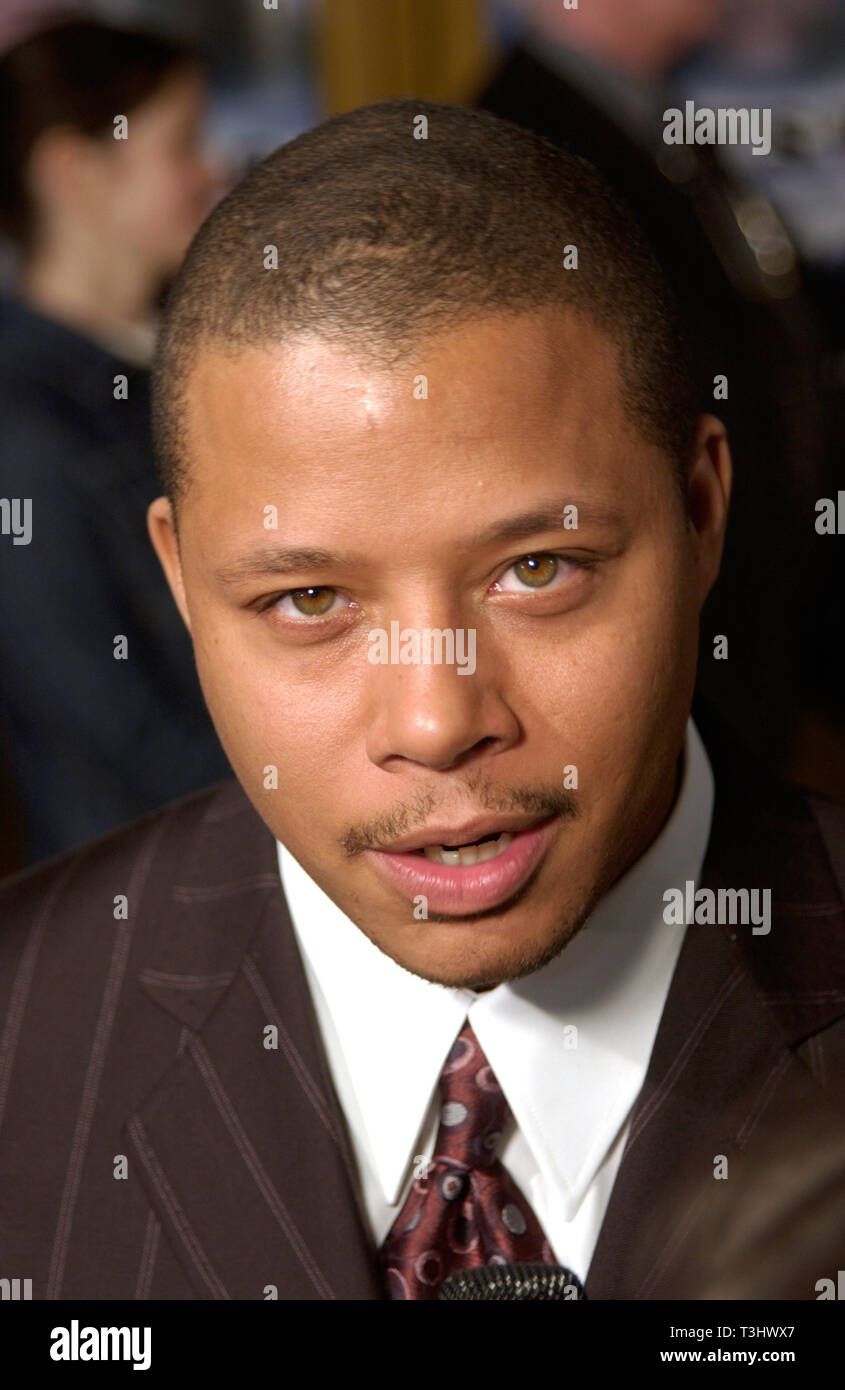 TERRENCE HOWARD ACTOR CHINESE THEATRE HOLLYWOOD LOS ANGELES USA 02/11/2005  Stock Photo - Alamy