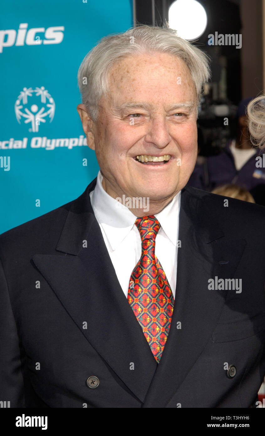 LOS ANGELES, CA. March 16, 2002: SARGENT SHRIVER at the 20th anniversary premiere of E.T. The Extra-Terrestrial, in Los Angeles. © Paul Smith / Featureflash Stock Photo