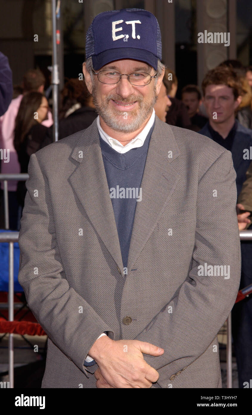 LOS ANGELES, CA. March 16, 2002: Director STEVEN SPIELBERG at the 20th  anniversary premiere of their movie E.T. The Extra-Terrestrial, in Los  Angeles. © Paul Smith / Featureflash Stock Photo - Alamy