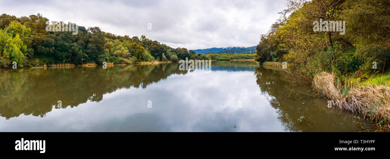 Searsville lake hires stock photography and images Alamy