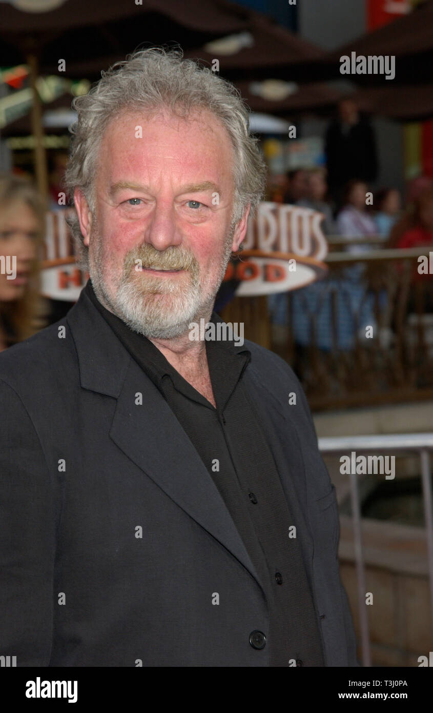 Los Angeles Ca April 17 02 Actor Bernard Hill At The World Premiere In Los Angeles Of His New Movie The Scorpion King C Paul Smith Featureflash Stock Photo Alamy