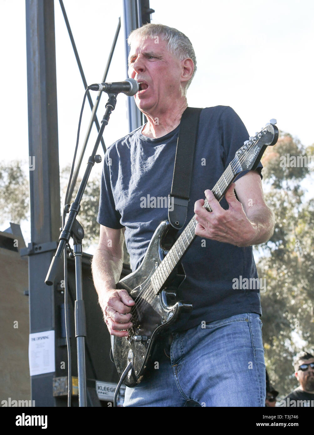Greg ginn black flag hi-res stock photography and images - Alamy