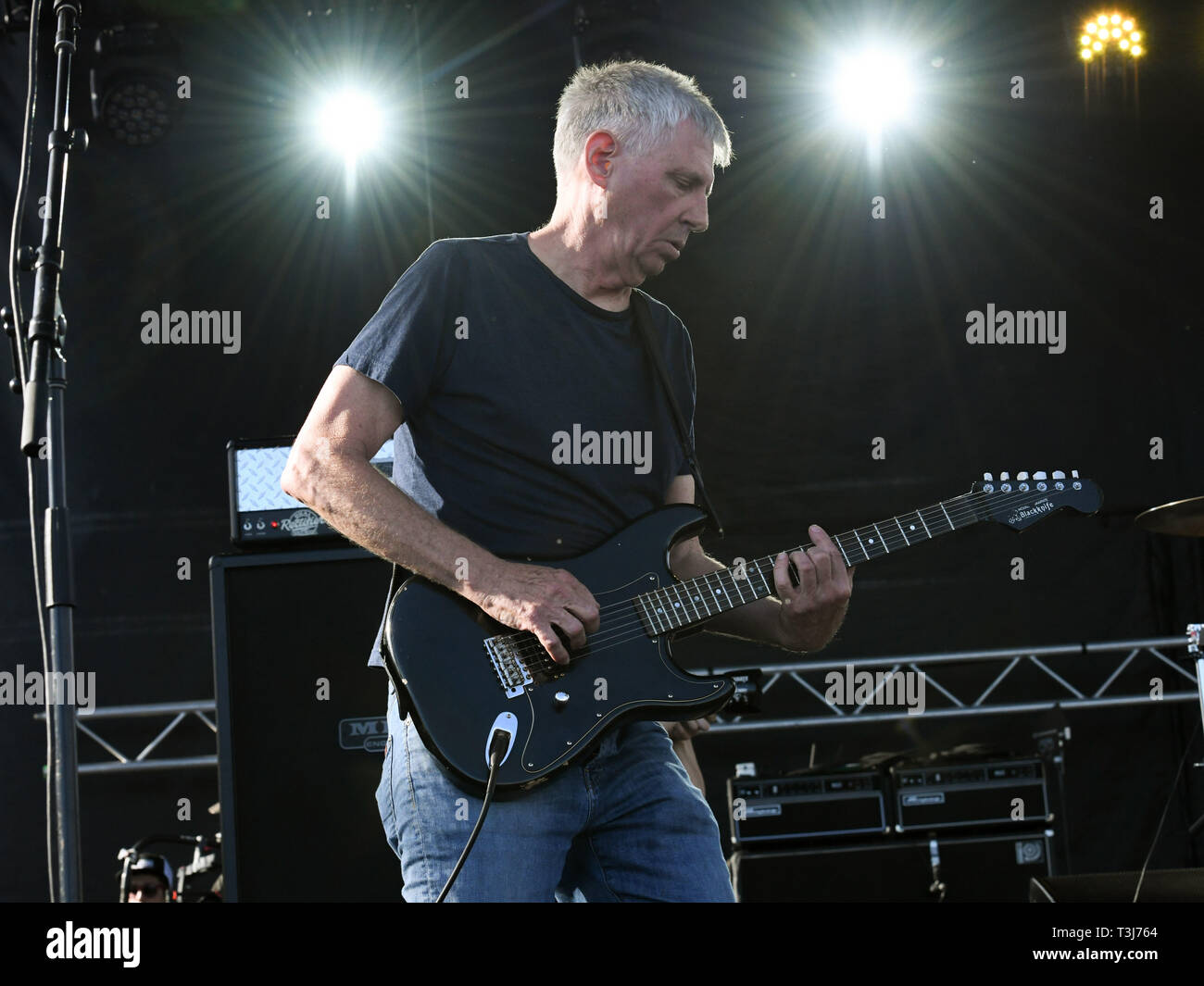 Greg ginn black flag hi-res stock photography and images - Alamy