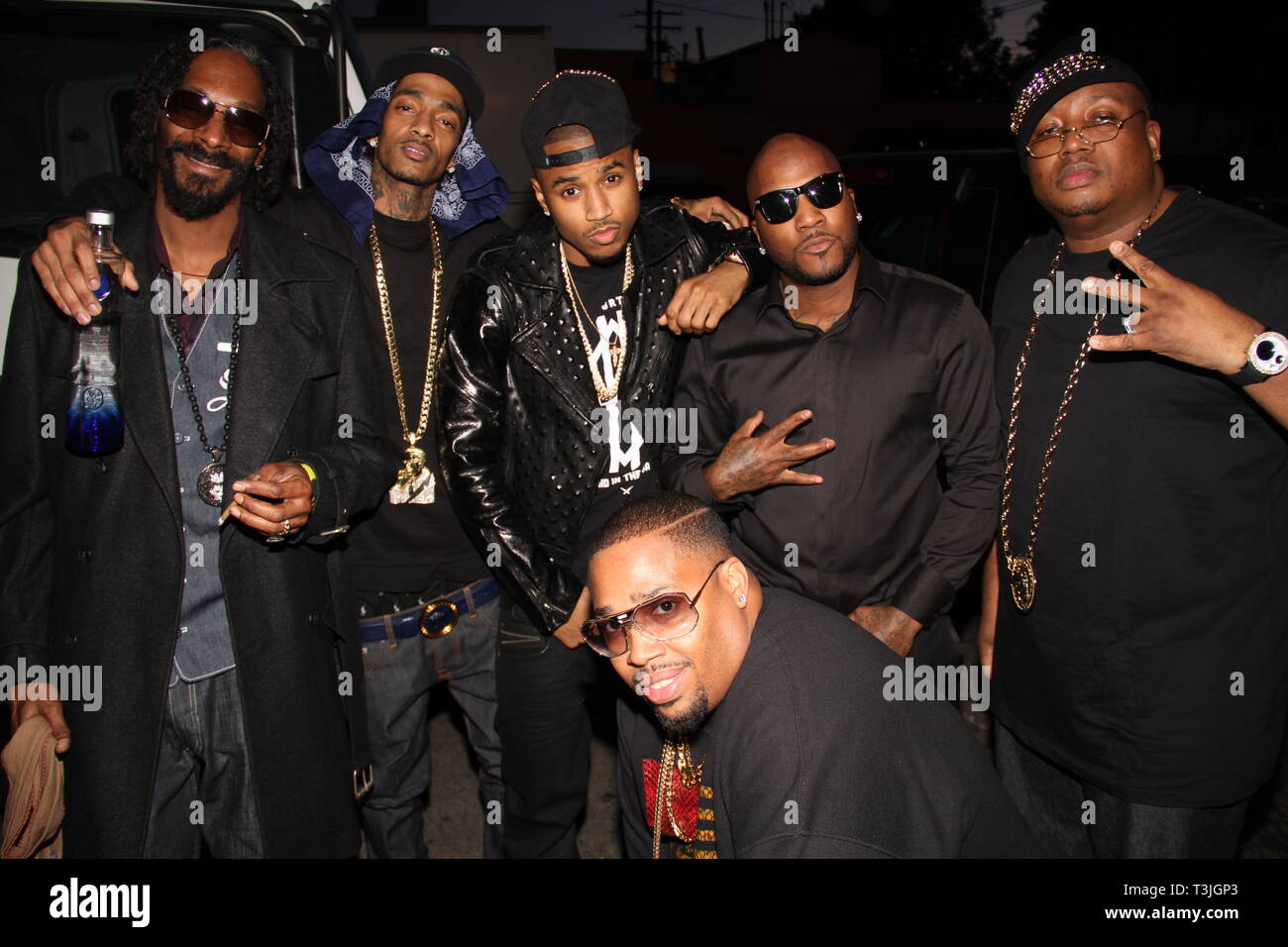 West Hollywood, Ca. 11th Feb, 2019. 2 Chainz, Snoop Dogg, Nipsey Hussle, Trey Songz, Young Jeezy, E-40 & L. Hutton on the set of the Young Jeezy 'R.I.P.' Video Shoot at Greystone Manor February 11, 2013 in West Hollywood, California. Credit: Walik Goshorn/Mediapunch/Alamy Live News Stock Photo
