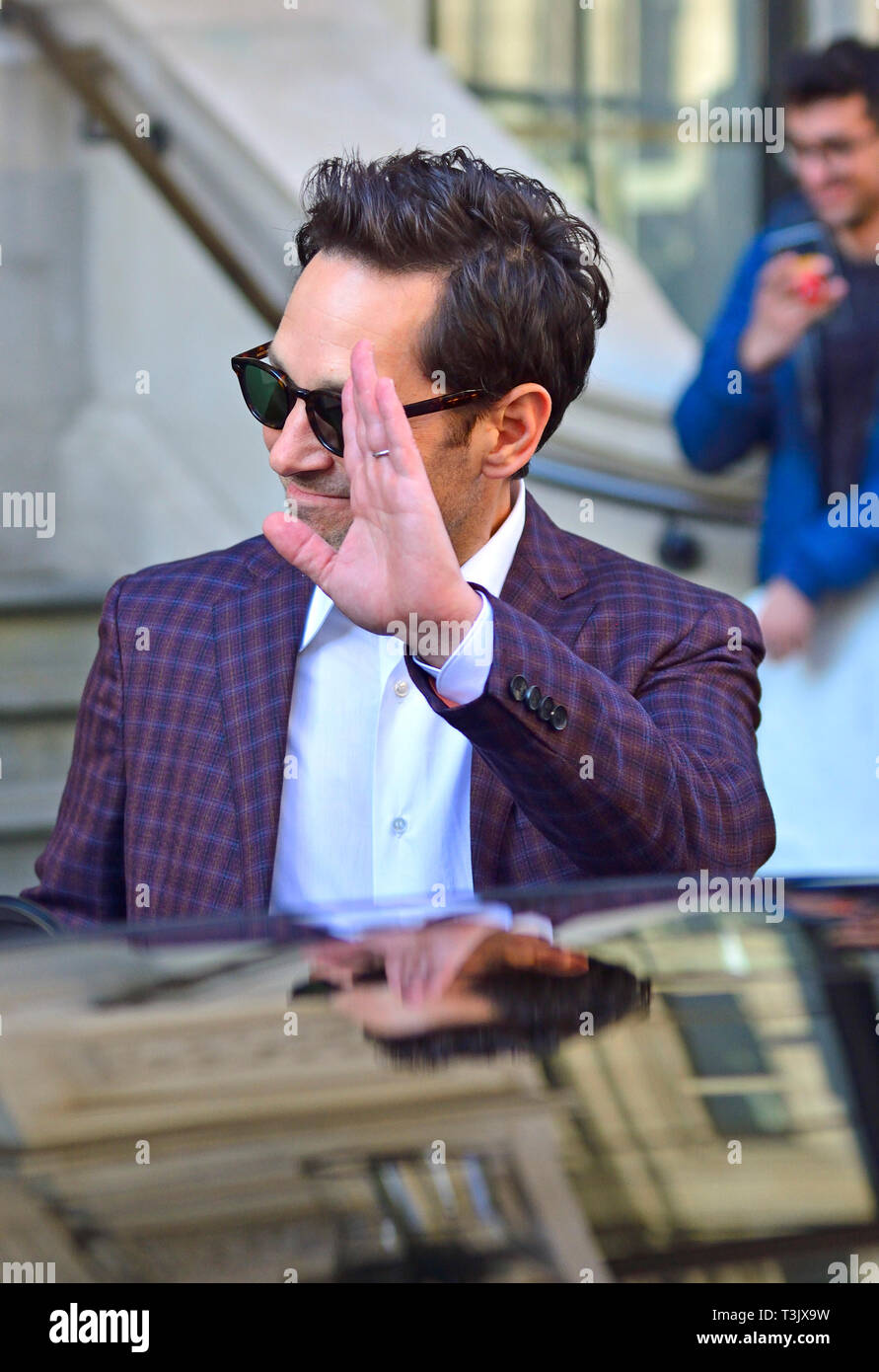London, UK. 10th Apr, 2019. American actor Paul Rudd, in London for the premiere of 'Avengers-Endgame', leaves the Corinthia Hotel in Whitehall Place, London. Credit: PjrFoto/Alamy Live News Stock Photo