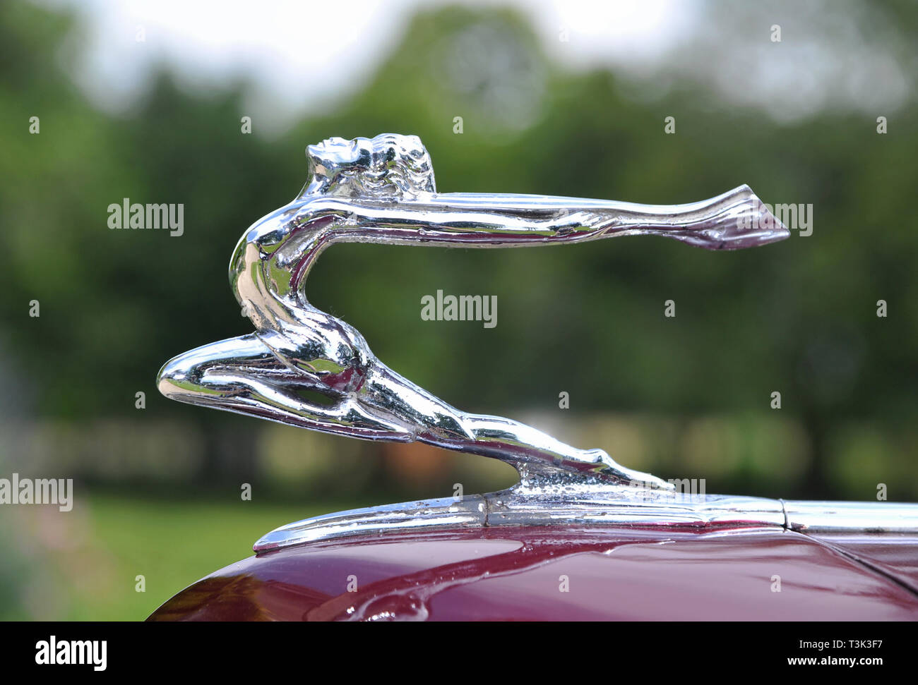 Antique Buick Hood Ornament Stock Photo - Download Image Now - Hood Ornament,  Buick, Old - iStock