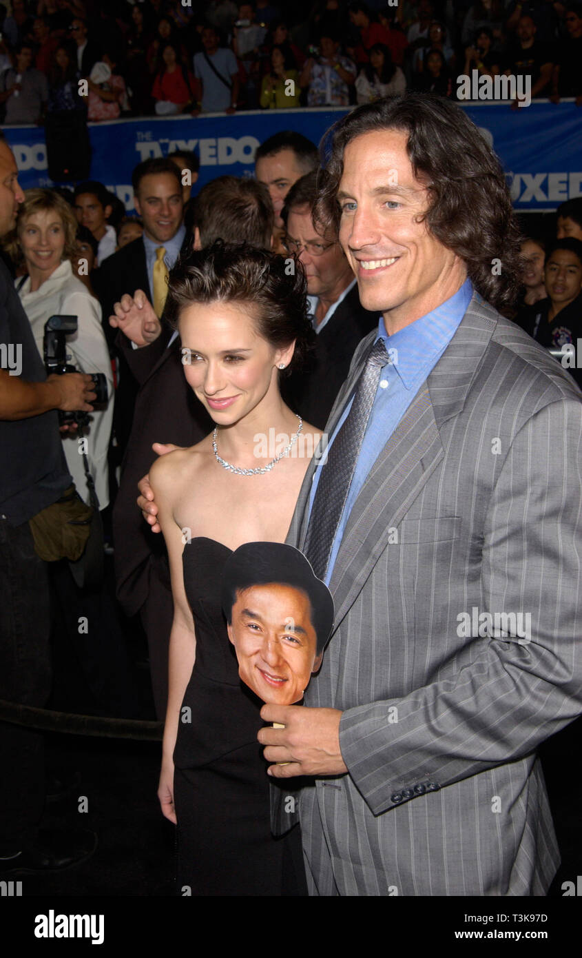 LOS ANGELES, CA. September 19, 2002: Actress JENNIFER LOVE HEWITT & director KEVIN DONOVAN at the world premiere, in Hollywood, of their new movie The Tuxedo. © Paul Smith / Featureflash Stock Photo