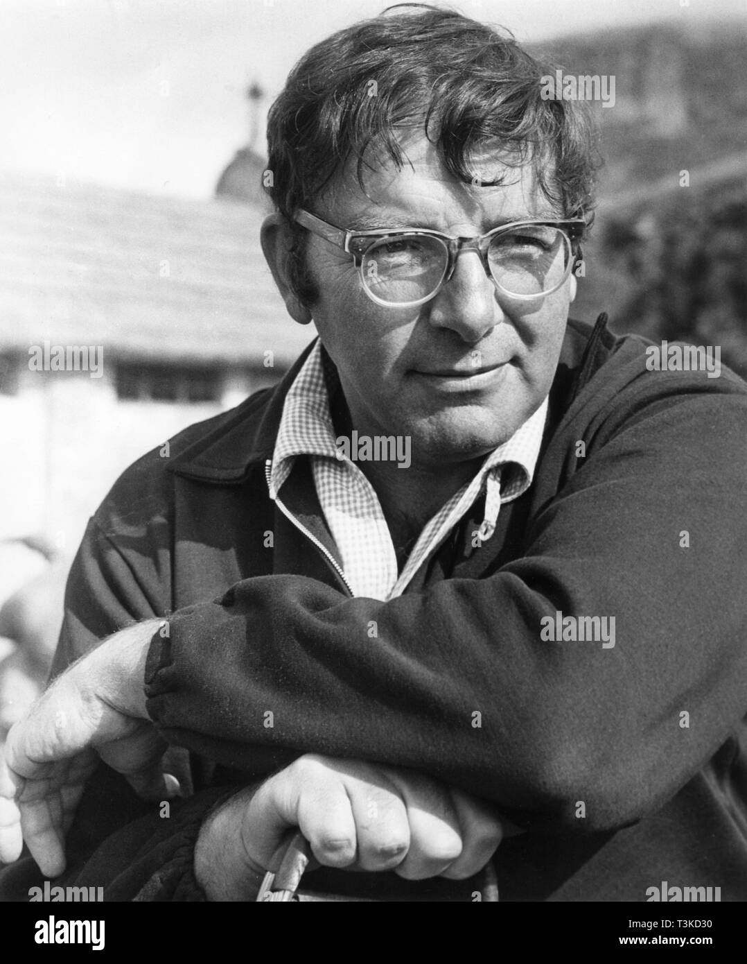 ZULU 1964 portrait on set location filming candid of director Cy Endfield  A Stanley Baker - Cy Endfield Production Diamond Films / Paramount British Pictures Stock Photo