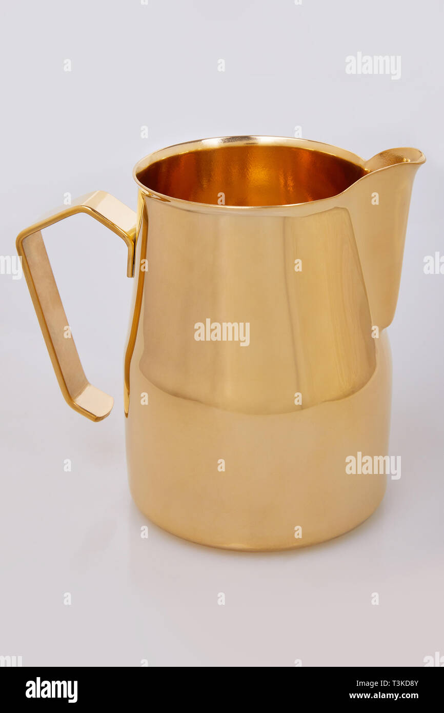 Stainless Steel Milk Pitcher/Jugs. Foaming Jug. Latte art for barista