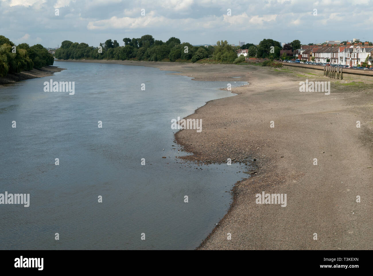 River Thames at barnes SW London Uk tidal, very low tide. HOMER SYKES Stock Photo