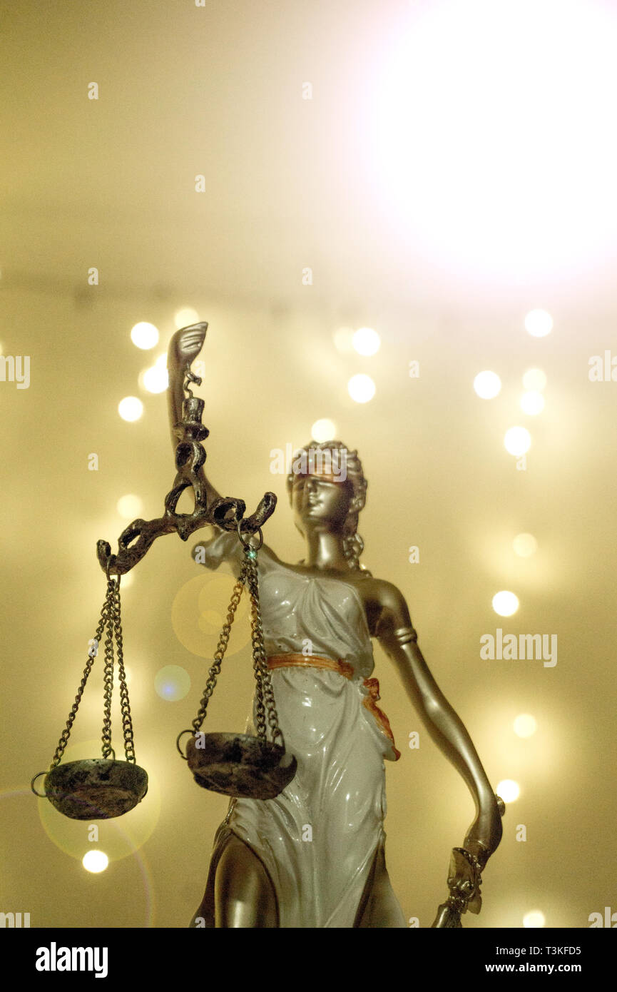 The goddess of justice hi-res stock photography and images - Alamy