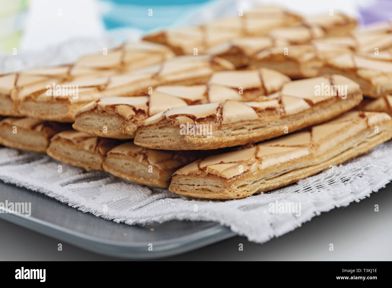 biscotti di pasta sfoglia dal basso altra vista Stock Photo
