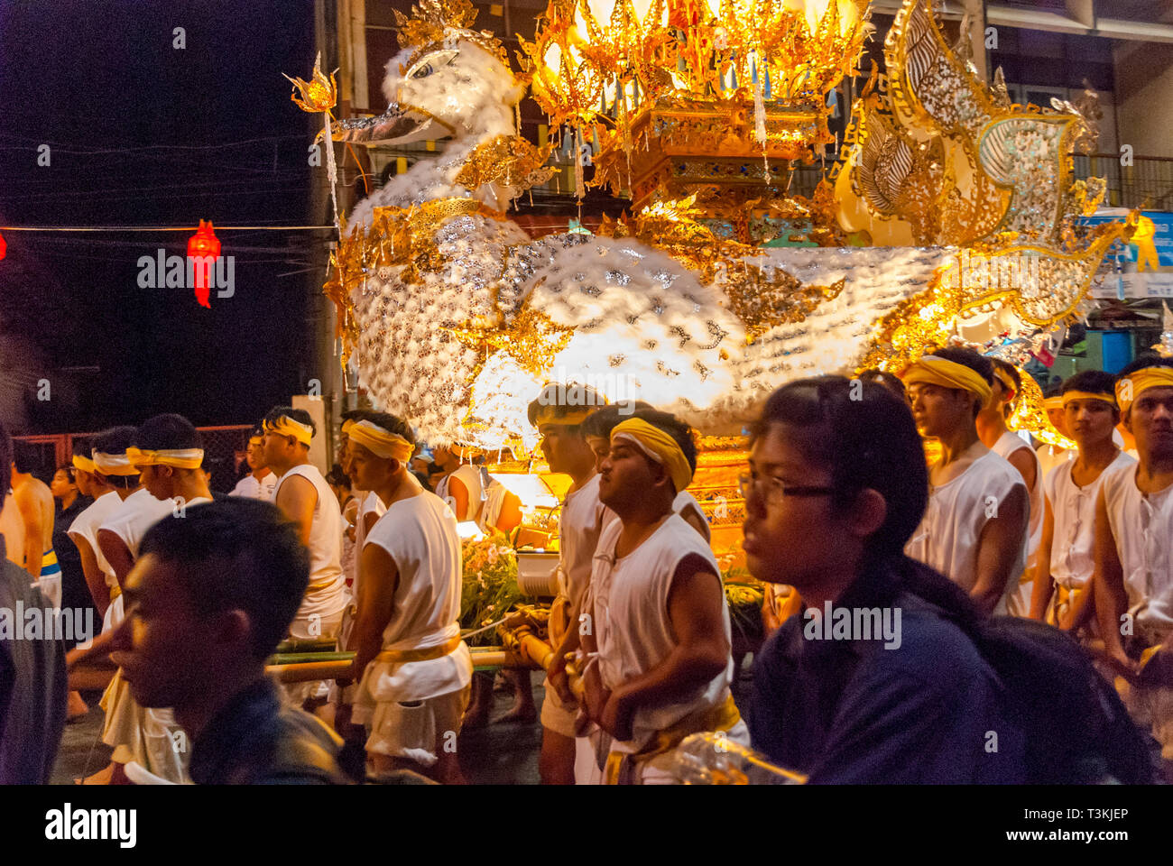 Chiang Mai, Thailand -  Nov 2015: Loi Krathong and Yi peng aka lantern festival celebrations around the town. Stock Photo