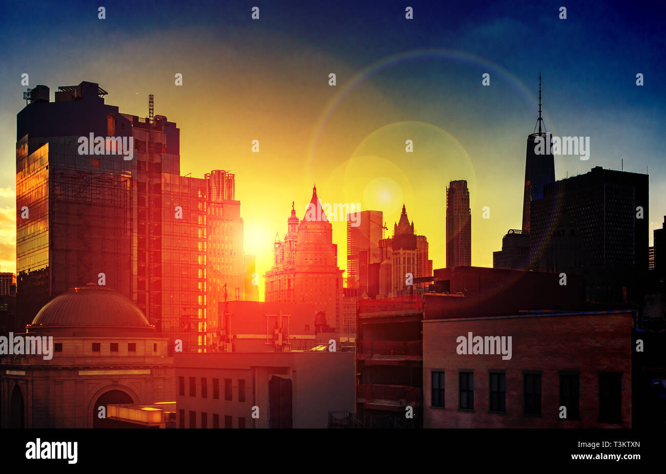 New york skyline sunrise red hi-res stock photography and images - Alamy