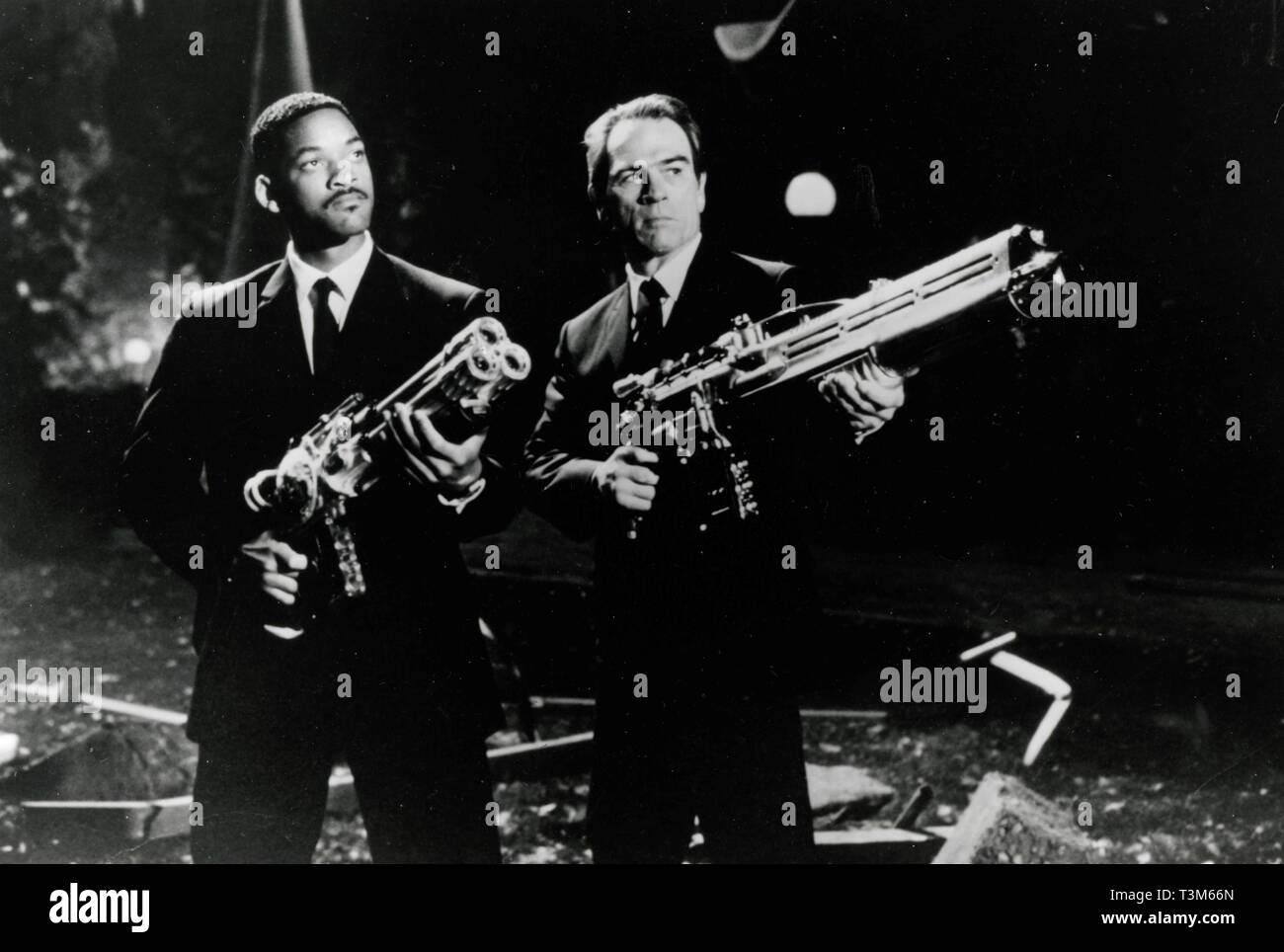 Tommy Lee Jones and Will Smith in the movie MIB Men in Black, 1997 Stock Photo