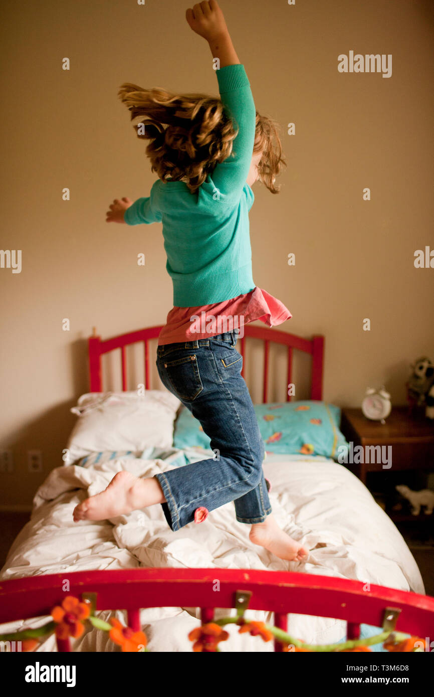 Kids jumping up and down hires stock photography and images Alamy