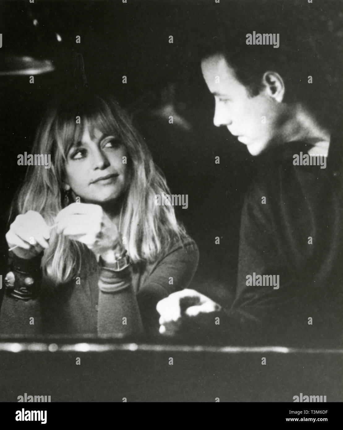 John Heard and Goldie Hawn in the movie Deceived, 1991 Stock Photo Alamy