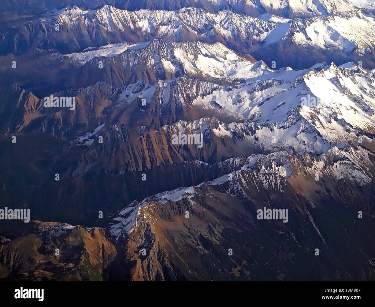 Alps aerial map hi-res stock photography and images - Alamy