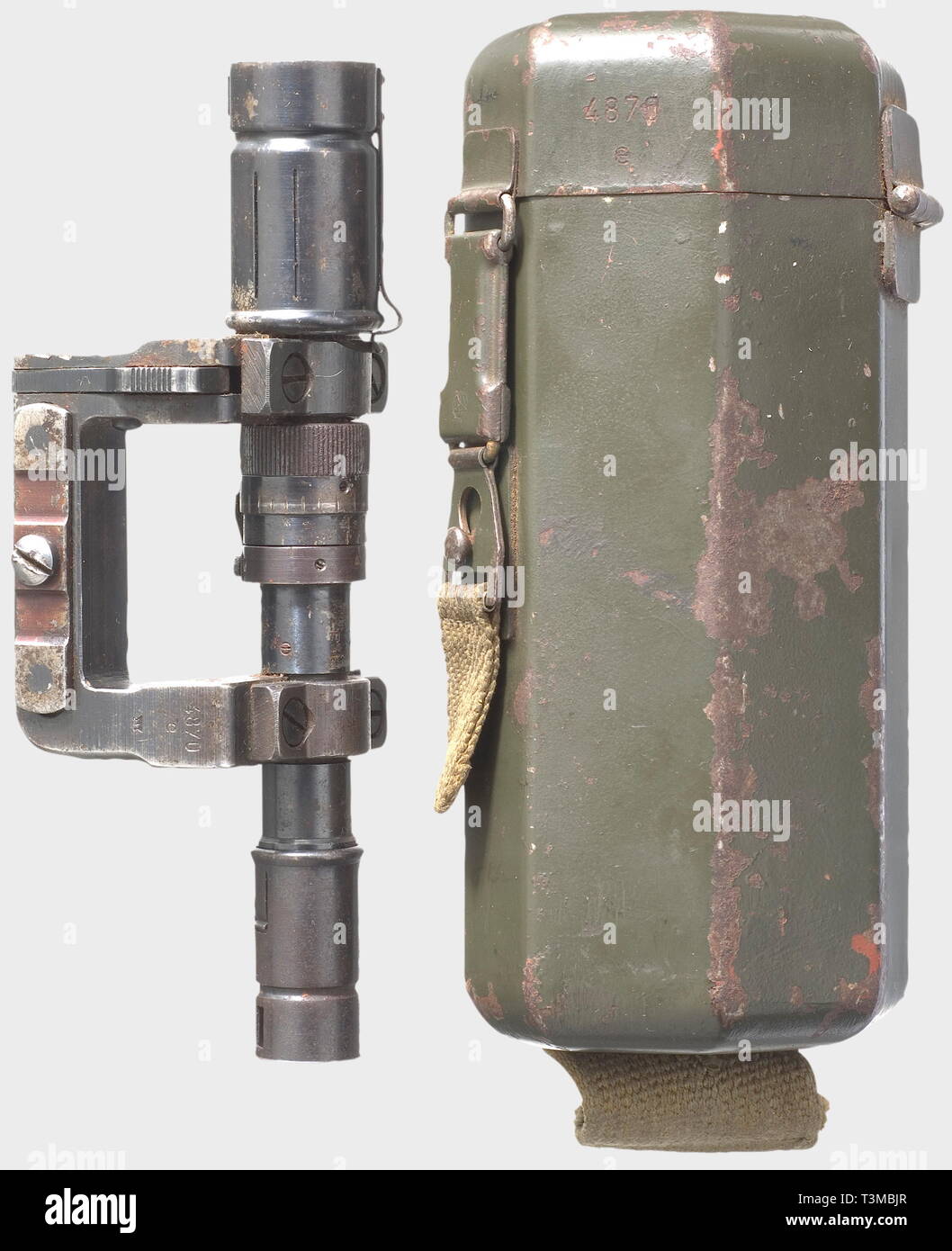 SERVICE WEAPONS, GERMANY UNTIL 1945, scope 41 with holder and case, Editorial-Use-Only Stock Photo