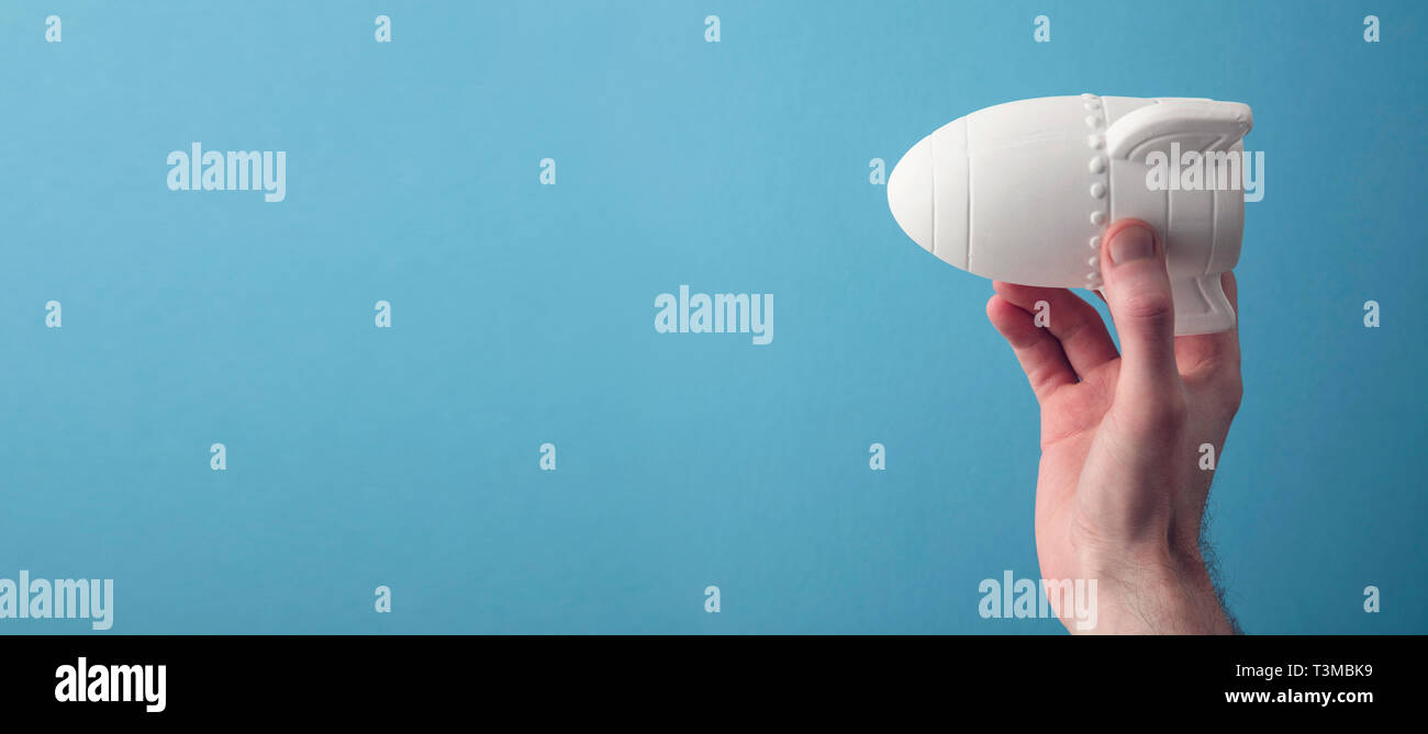 Start up concept space rocket hi-res stock photography and images - Alamy