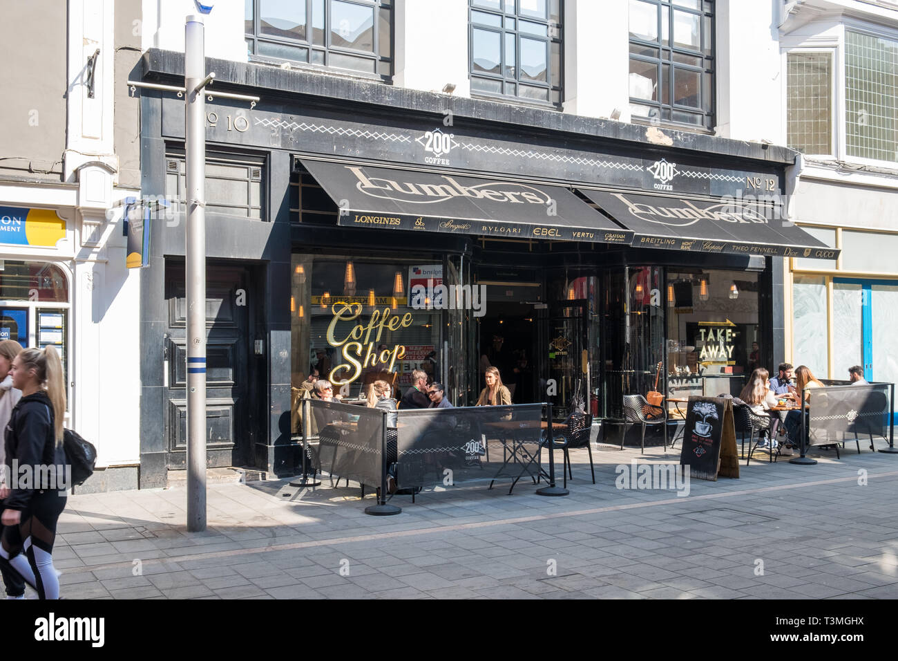 200 degrees coffee shop hires stock photography and images Alamy