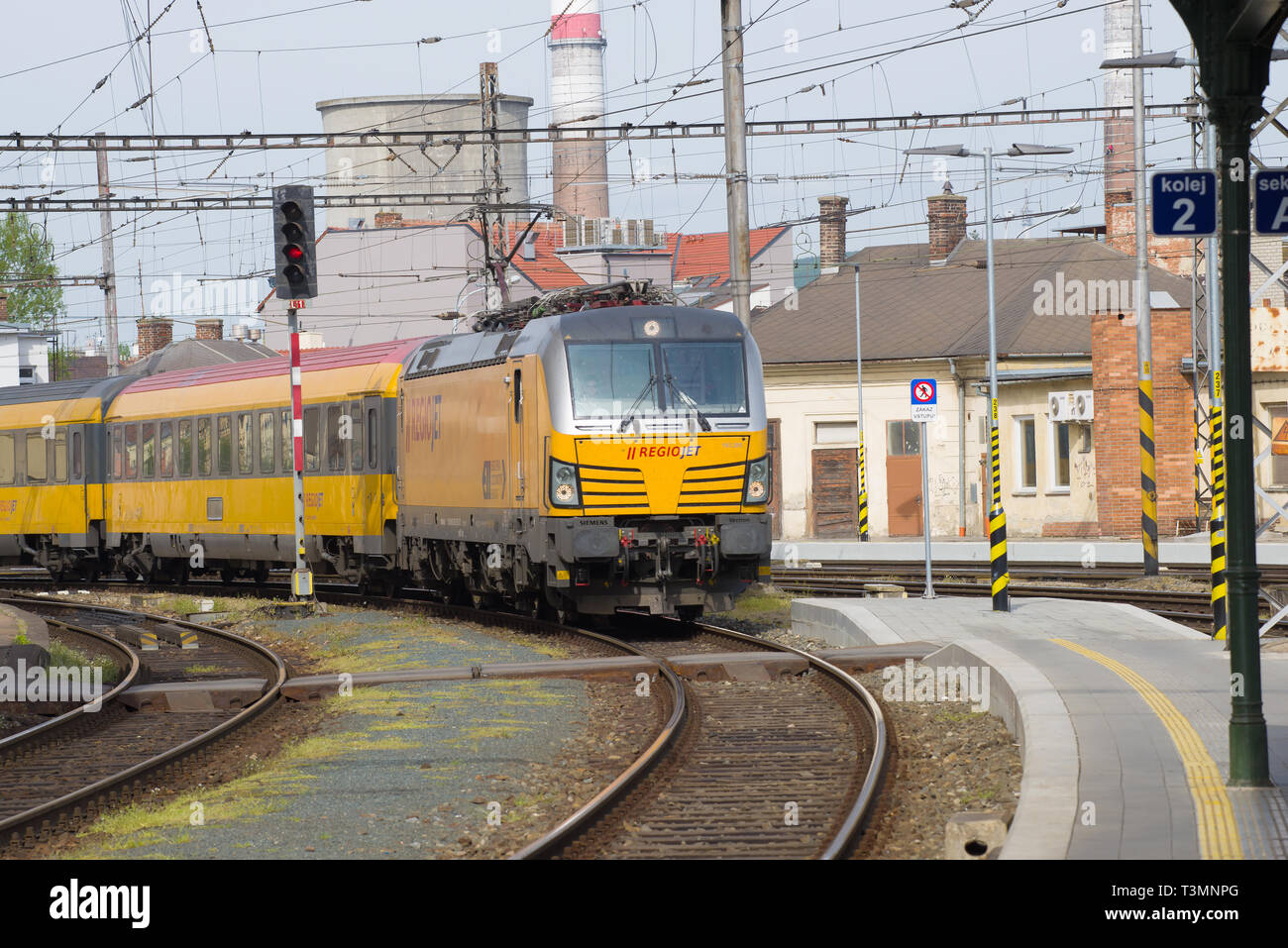 BRNO, CZECH REPUBLIC - APRIL 24, 2018: The passenger train of the RegioJet transport company arrives on the Brno main railway station Stock Photo