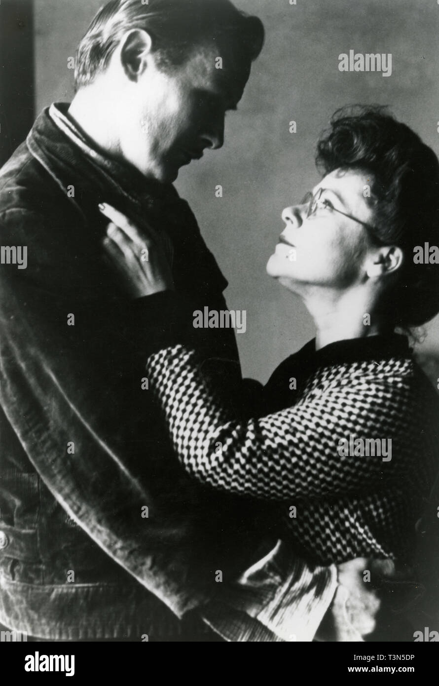 Imelda Staunton and Bill Nighy in the movie Antonia and Jane, 1991 Stock Photo