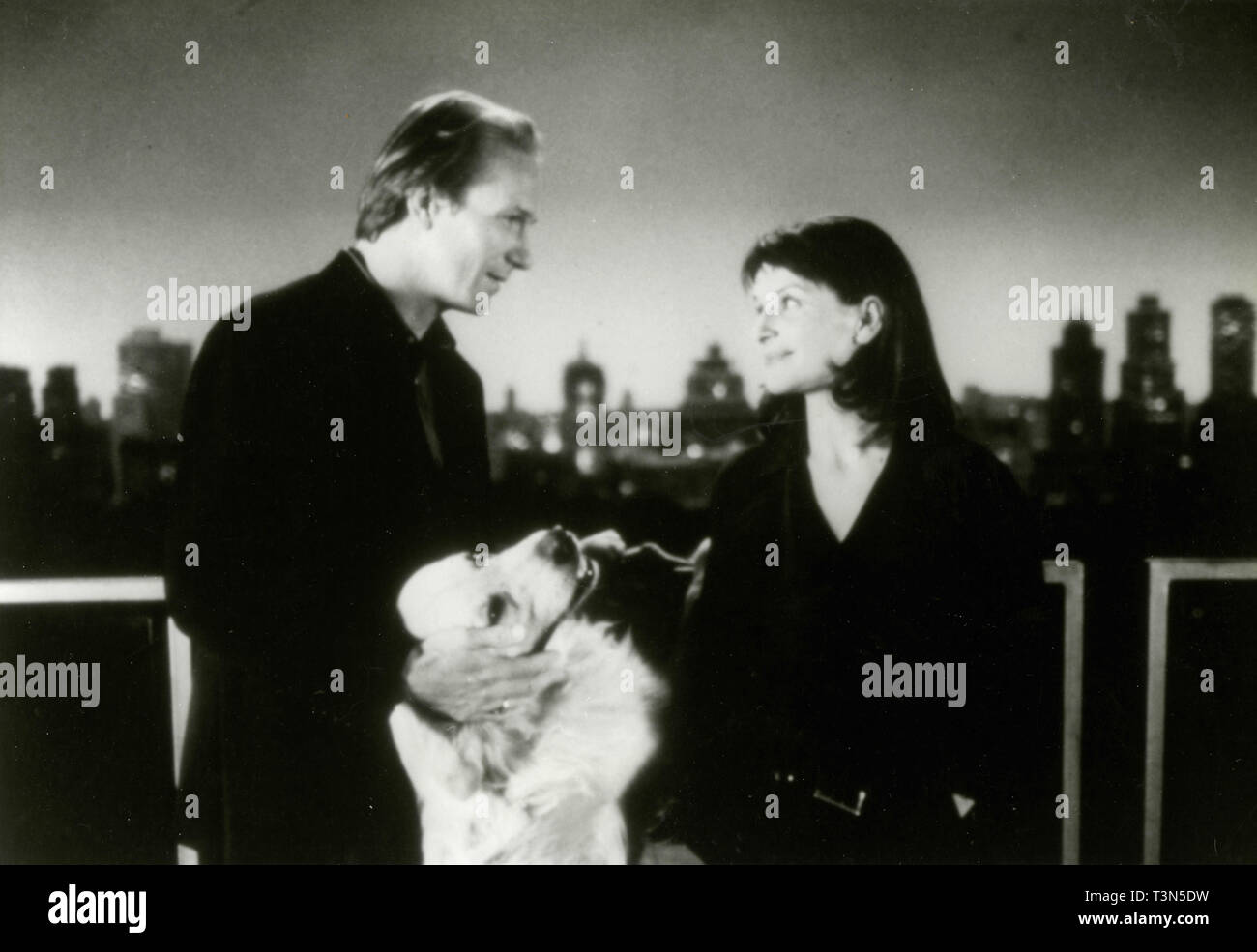 William Hurt and Juliette Binoche in the movie A Couch in New York