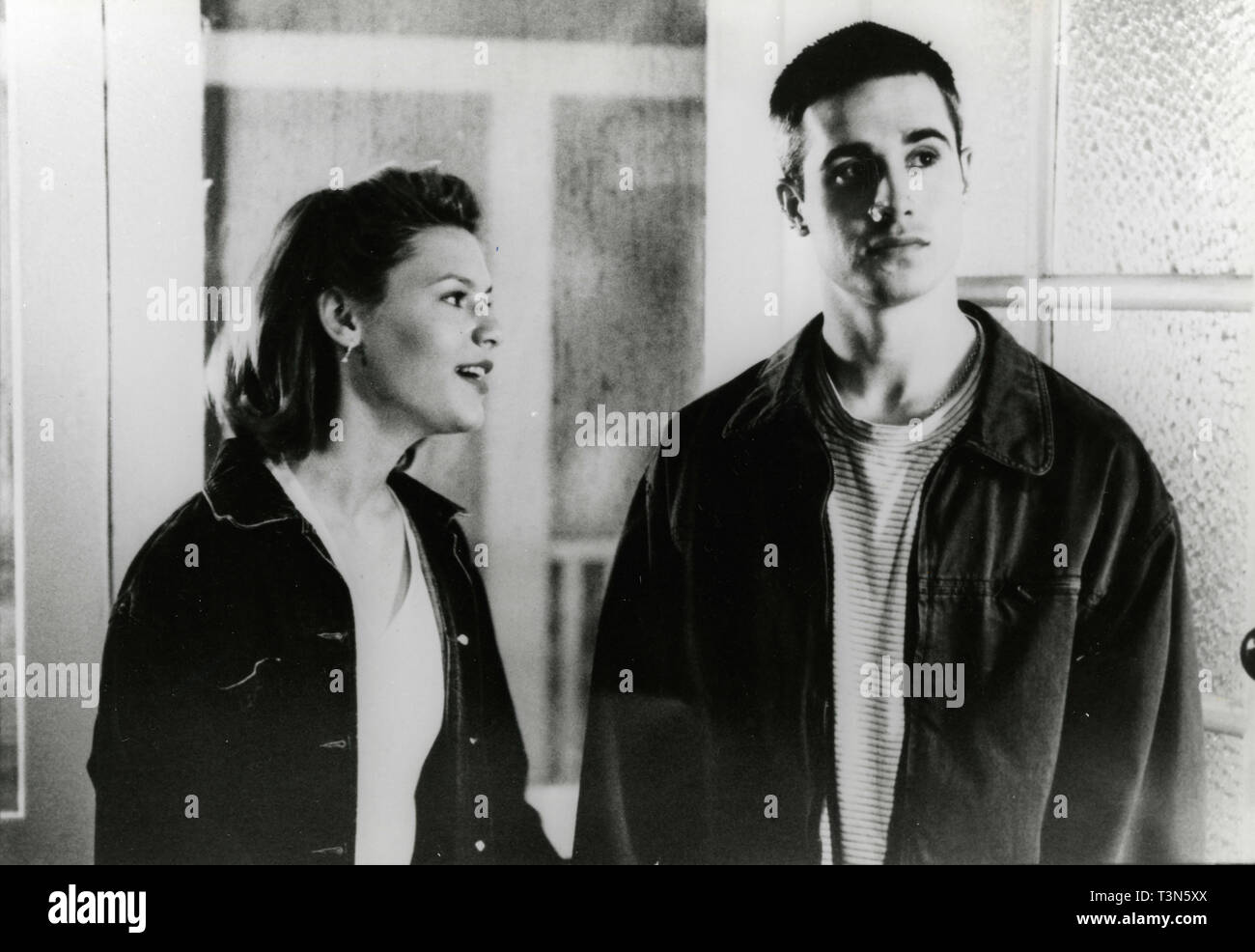 Actors Claire Danes and Freddie Prinze Jr. in the movie To Gillian, on