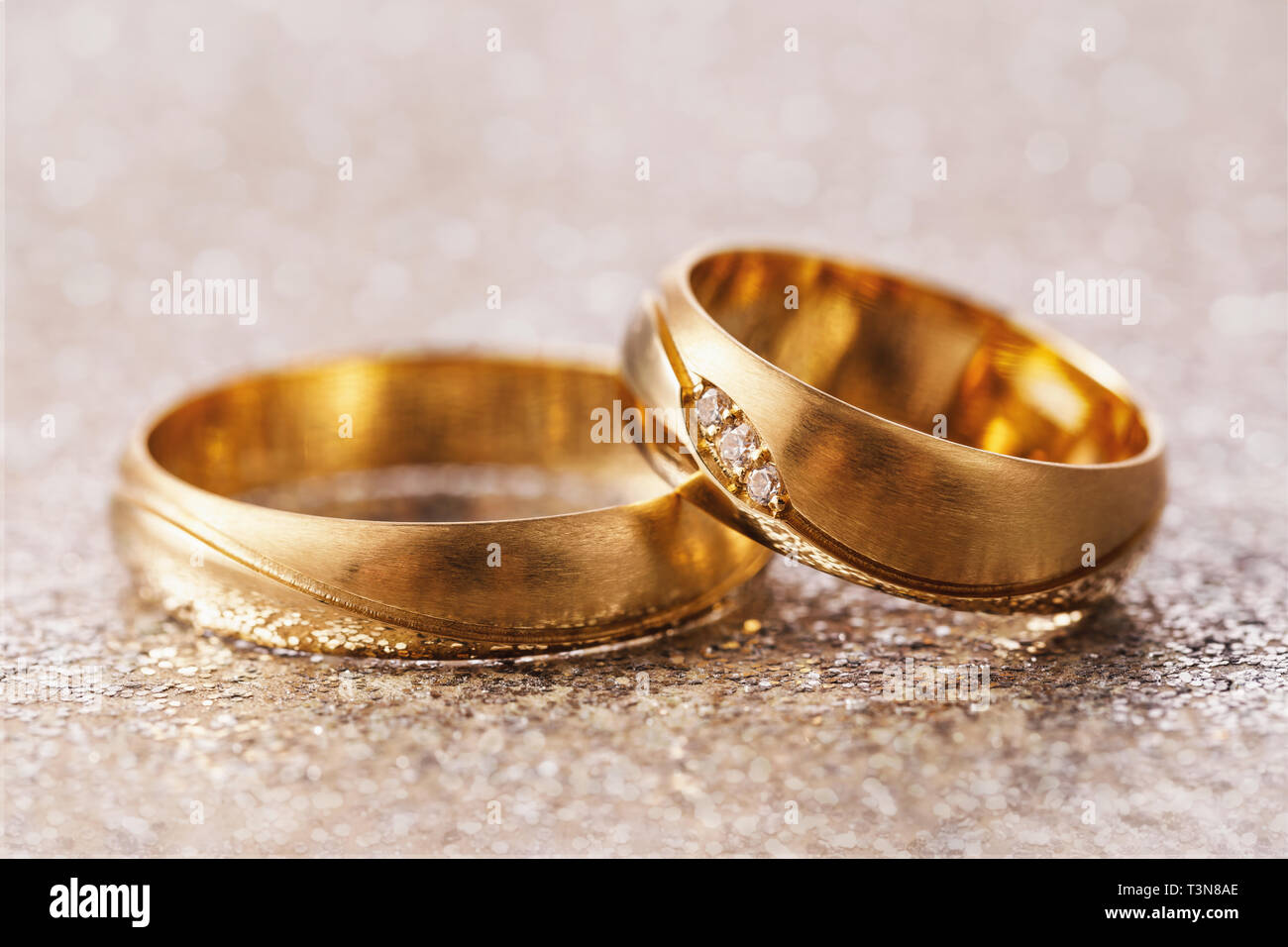 Ways to Wear Wedding Ring Sets | Tungsten Rings
