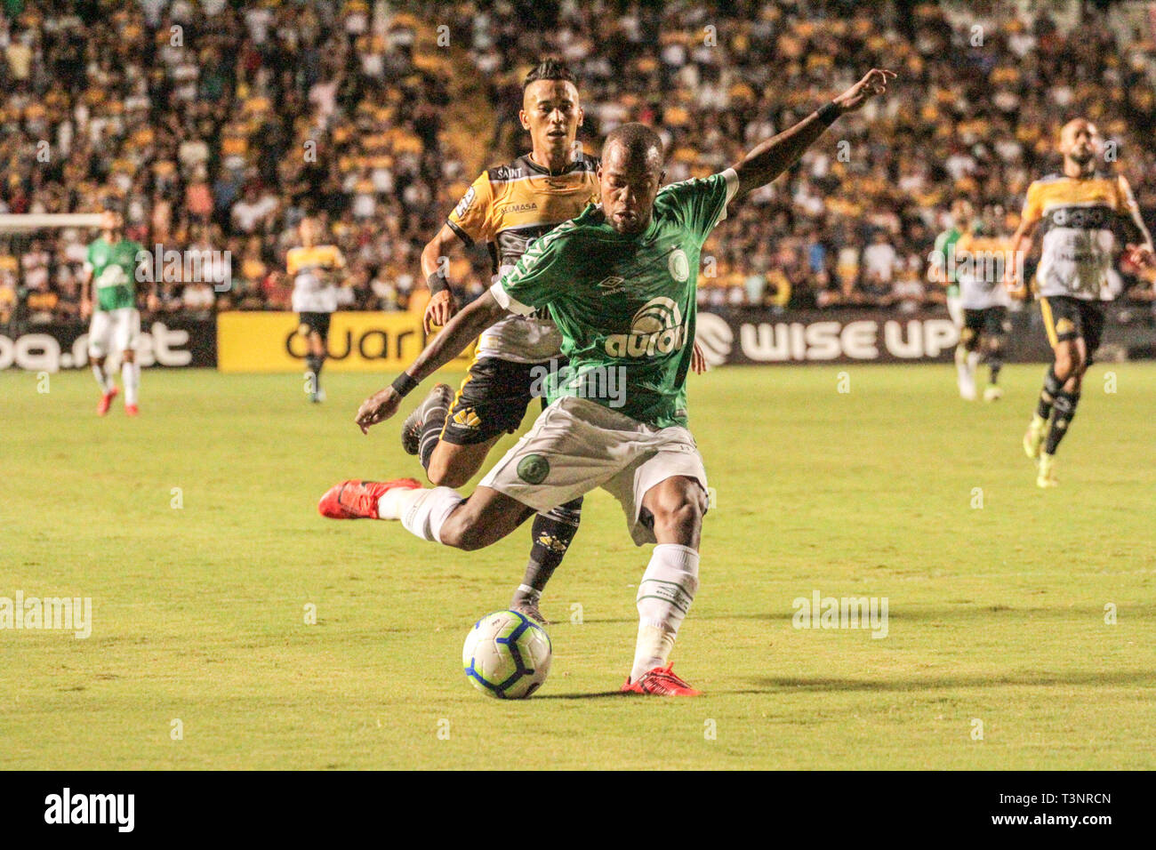 Sc Criciuma 10 04 19 Brazil Cup 19 Crici Ma X Chapecoense Victor Andrade Player Of The Chapecoense During Match Against Criciuma In The Stadium Heriberto Hulse For The Championship